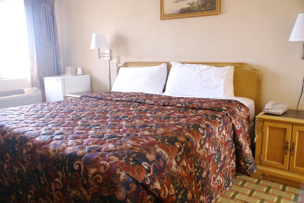 Bayview Inn And Suites أتلانتيك سيتي الغرفة الصورة