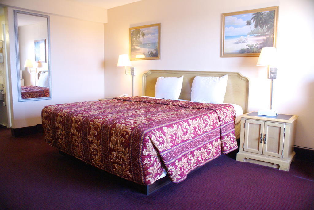 Bayview Inn And Suites أتلانتيك سيتي الغرفة الصورة